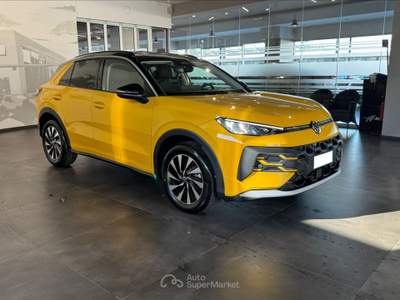 Volkswagen T-Roc 2ª serie 1.5 eTSI ACT DSG Life Giallo usata San Vitaliano