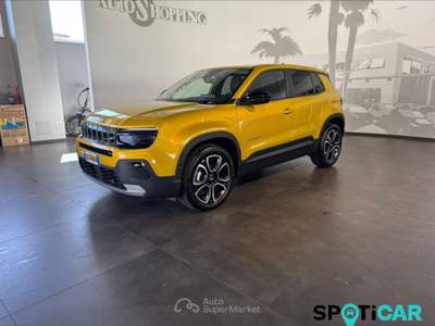 Jeep Avenger 1.2 Turbo 100 CV Summit Giallo usata San Vitaliano