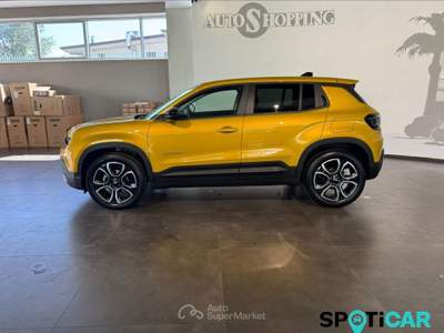 Jeep Avenger 1.2 Turbo 100 CV Summit Giallo usata San Vitaliano