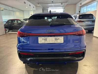 Audi Q5 3ª serie Sportback 2.0 tdi mhev+ S line edition quattro 204cv s-tronic Blu/Azzurro usata San Vitaliano