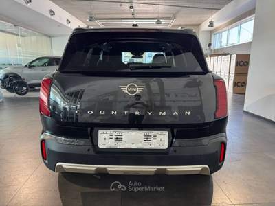 MINI Countryman C 48V Favoured Nero usata San Vitaliano