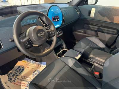 MINI Countryman C 48V Favoured Nero usata San Vitaliano