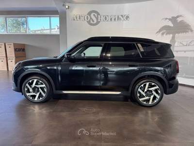 MINI Countryman C 48V Favoured Nero usata San Vitaliano