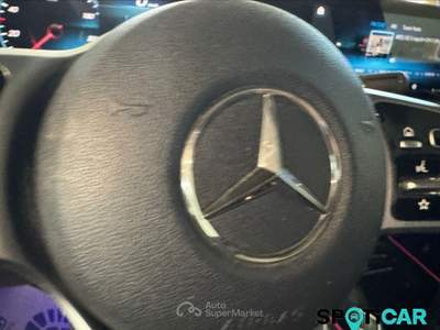 Mercedes-Benz Classe GLB Classe (X247) 200 d Automatic Sport Plus Blu/Azzurro usata San Vitaliano