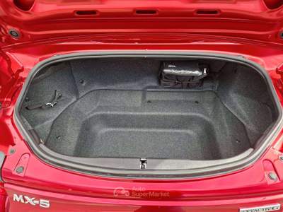 Mazda MX-5 MX-5 IV 2015 Soft Top 1.5 Exclusive-Line Driver Assistance Rosso usata Massa