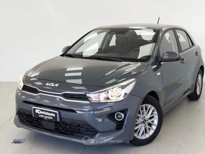 Kia Rio 1.2 DPi 84 CV Style Comfort Pack Grigio usata Lurate Caccivio