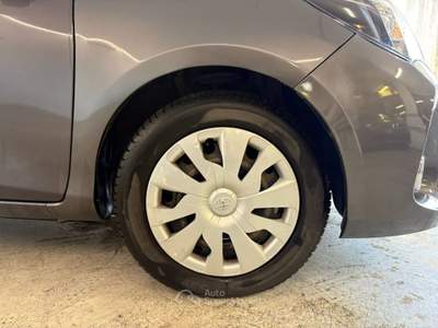 Toyota Yaris Yaris 5p 1.4 d-4d Active E6 Grigio usata Borgo San Dalmazzo