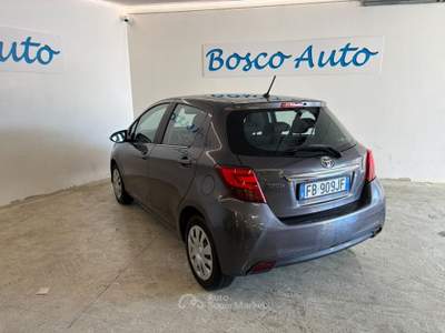 Toyota Yaris Yaris 5p 1.4 d-4d Active E6 Grigio usata Borgo San Dalmazzo