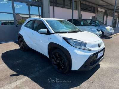 Toyota Aygo X 1.0 VVT-i 72 CV 5 porte Lounge Air Bianco usata Formello
