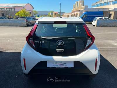 Toyota Aygo X 1.0 VVT-i 72 CV 5 porte Lounge Air Bianco usata Formello
