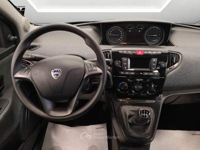 Lancia Ypsilon Ypsilon 1.0 FireFly 5 porte S&S Hybrid Ecochic Silver Blu/Azzurro usata Prato