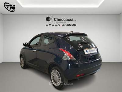 Lancia Ypsilon Ypsilon 1.0 FireFly 5 porte S&S Hybrid Ecochic Silver Blu/Azzurro usata Prato