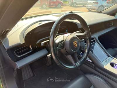 Porsche Taycan 4 Sport Turismo Verde usata Montagnana