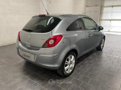 Opel Corsa 1.2 85CV 3 porte GPL-TECH-UNIPRO Grigio usata Fossano