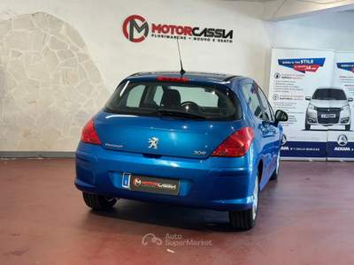 Peugeot 308 ADATTA A NEOPATENTATI Blu/Azzurro usata Roma