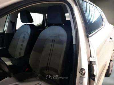 Seat Leon SEAT LEON 2.0 TDI 85KW BUSINESS 5 PORTE BERLINA usata Bari