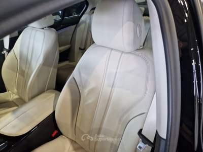 BMW Serie 5 520d BMW SERIE 5 520D LUXURY MH48V AUTO 4 PORTE BERLINA usata Roma