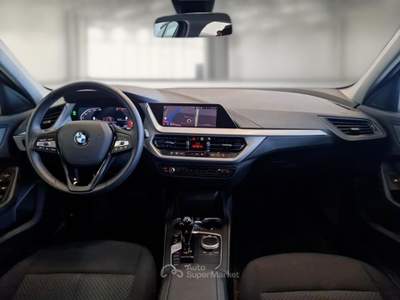 BMW Serie 1 116d BMW SERIE 1 116D ADVANTAGE AUTO 5 PORTE BERLINA usata Bari