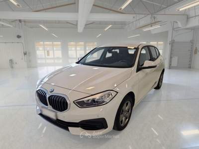 BMW Serie 1 116d BMW SERIE 1 116D ADVANTAGE AUTO 5 PORTE BERLINA usata Bari