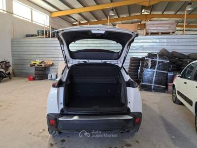 Peugeot 2008 PEUGEOT 2008 BLUEHDI 110 ACTIVE PACK S/S CROSSOVER usata Pozzuoli