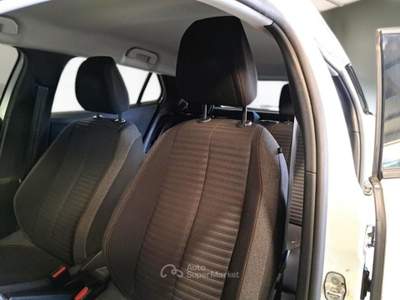 Peugeot 2008 PEUGEOT 2008 BLUEHDI 110 ACTIVE PACK S/S CROSSOVER usata Pozzuoli