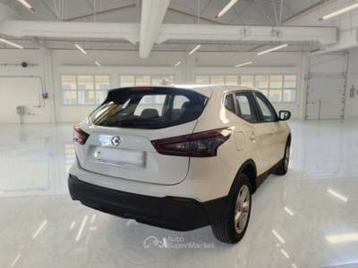Nissan Qashqai NISSAN QASHQAI 1.3 DIG-T 140 BUSINESS CROSSOVER usata Pozzuoli