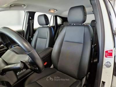 Mercedes-Benz GLA MERCEDES-BENZ CLASSE GLA GLA 200 D AUTOMATIC BUSINESS EXTRA CROSSOVER usata Pozzuoli