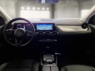 Mercedes-Benz GLA MERCEDES-BENZ CLASSE GLA GLA 200 D AUTOMATIC BUSINESS EXTRA CROSSOVER usata Pozzuoli