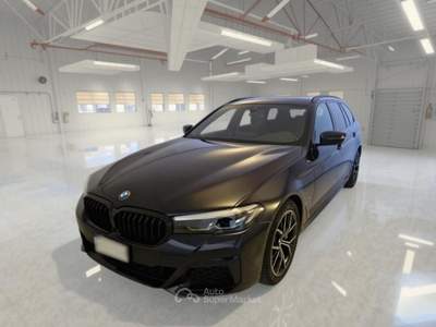 BMW Serie 5 530d BMW SERIE 5 530D 183KW 48V XD MSPORT AUTO TOURING STATION WAGON usata Bari