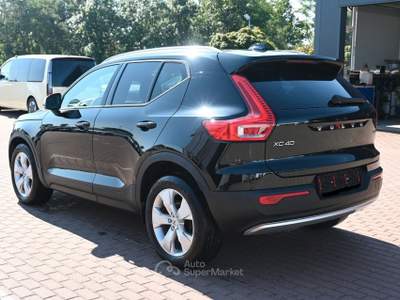 Volvo XC40 2019 Volvo XC40 D3 MOMENTUM AWD LED NAVI Nero usata Milano
