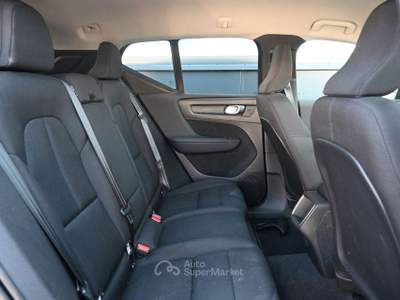 Volvo XC40 2019 Volvo XC40 D3 MOMENTUM AWD LED NAVI Nero usata Milano