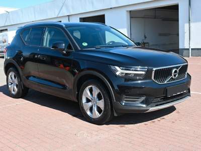 Volvo XC40 2019 Volvo XC40 D3 MOMENTUM AWD LED NAVI Nero usata Milano
