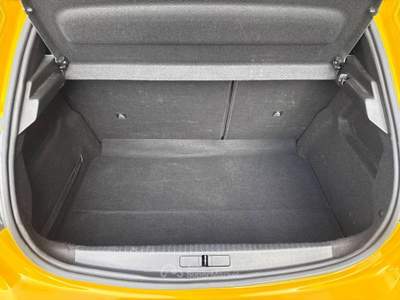 Peugeot 208 208 1.2 puretech active s&s 75cv Giallo usata Venezia