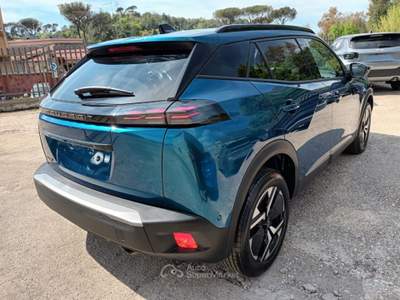 Peugeot 2008 1200 PURETECH ALLURE 100CV NAV CARPLAY CAM PAN"17  Blu/Azzurro usata Pistoia