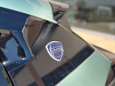 Lancia Ypsilon Mild Hybrid cambio automatico Verde usata Lanciano