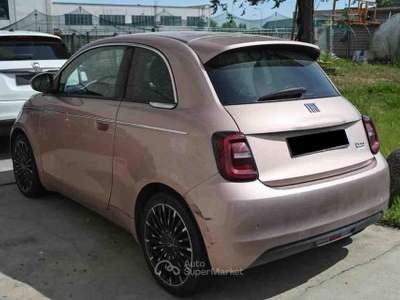 Fiat 500 Berlina 42 kWh Icon Lilla usata Pianezza