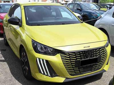 Peugeot 208 PureTech 100 Stop&Start 5 porte Allure Giallo usata Pianezza