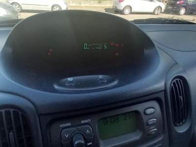 Toyota Yaris Verso 1.3i 16V cat Sol Verde usata Novi Ligure