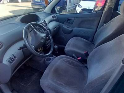 Toyota Yaris Verso 1.3i 16V cat Sol Verde usata Novi Ligure