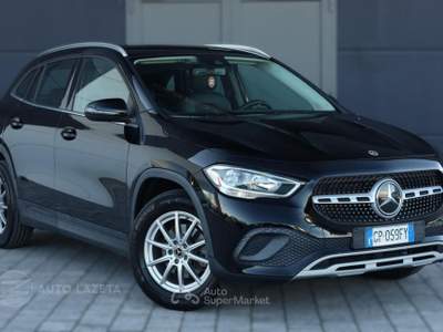 Mercedes-Benz GLA 180d Automatic Business Nero usata Caorso