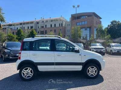 Fiat Panda 1.3 MJT S&S 4x4   UNICO PROPRIETARIO X NEOPATETATI Bianco usata Portogruaro