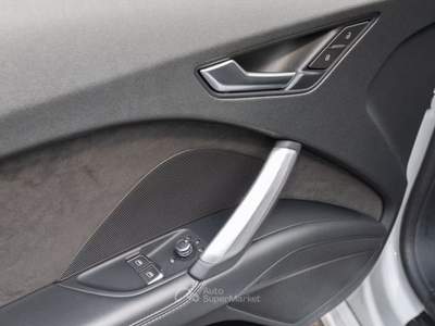Audi TT Audi TT 40 2.0 TFSI Coupe S-LINE S-TRONIC 200cv all COMPETITION Bianco usata Roma