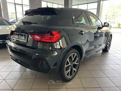 Audi A1 A1 Citycarver 35 1.5 tfsi Admired 150cv s-tronic Nero usata Cernusco sul Naviglio