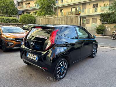 Toyota Aygo 5 porte x-cite PREZZO REALE Nero usata Genova