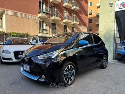 Toyota Aygo 5 porte x-cite PREZZO REALE Nero usata Genova