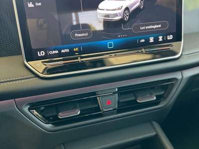 Volkswagen Tiguan Allspace Tiguan III 2024 1.5 etsi Edition Plus 130cv dsg Bianco usata Goito