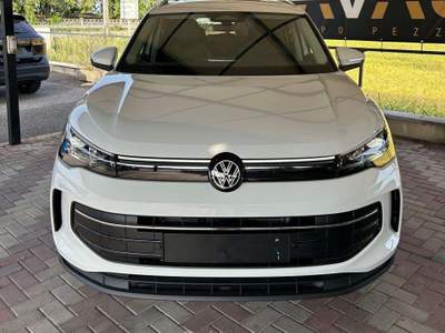 Volkswagen Tiguan Allspace Tiguan III 2024 1.5 etsi Edition Plus 130cv dsg Bianco usata Goito