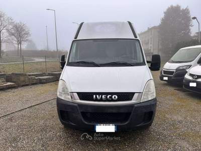 Iveco Daily 2.3 MJT TETTO ALTO PASSO MEDIO !! Bianco usata Cinisello Balsamo