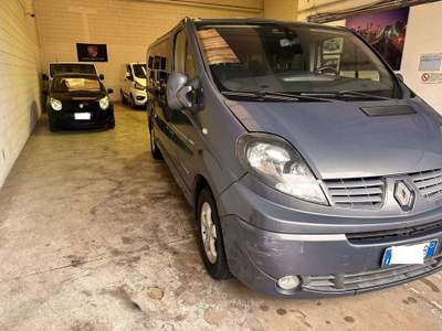 Renault Trafic 2.0 cdi  9 posti ! passo lungo ! Grigio usata Cinisello Balsamo
