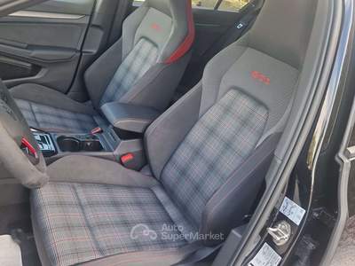 Volkswagen Golf Golf 8.5 TFI DSG Nero usata Ladispoli